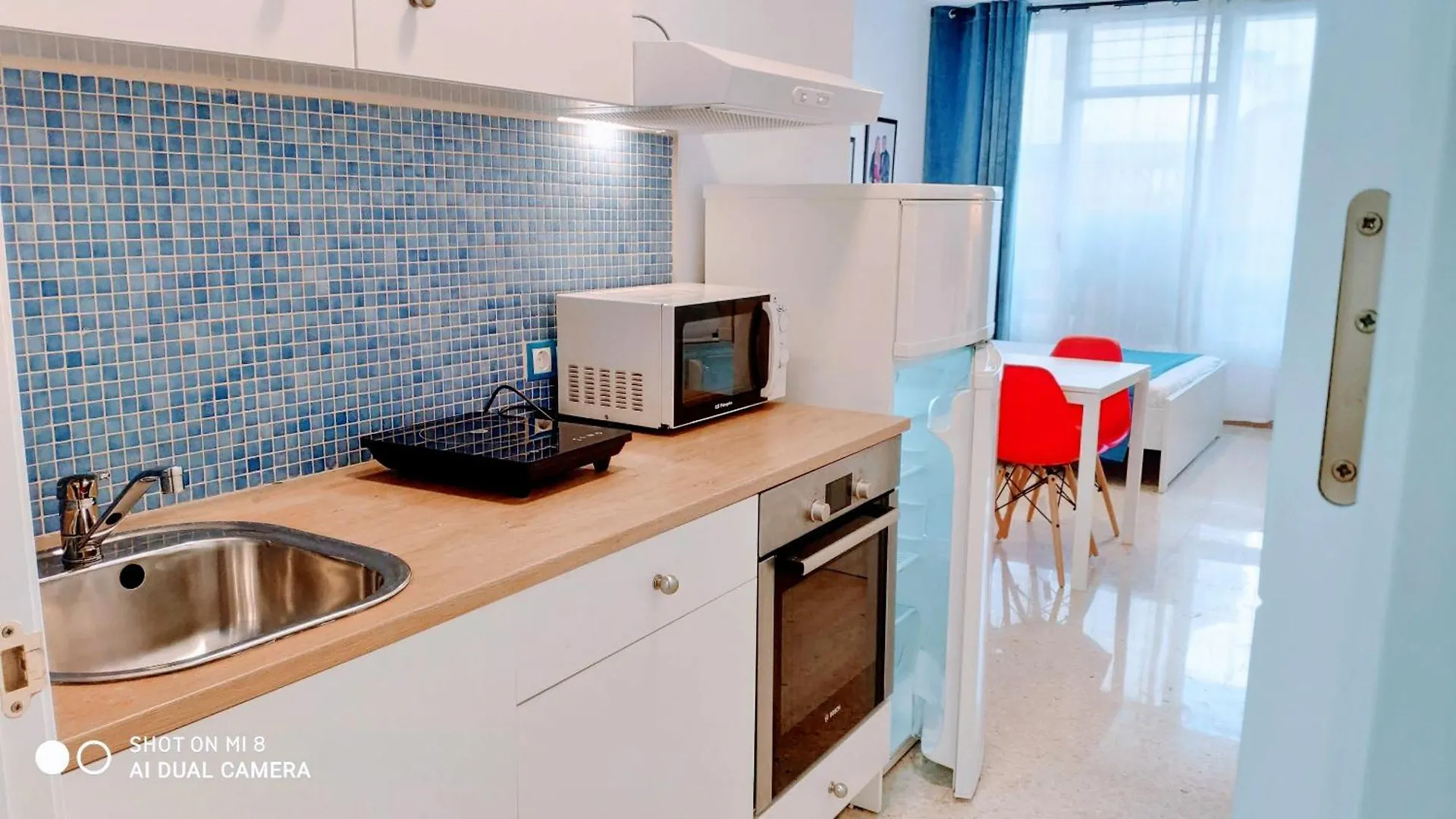 Hostal Estudios Badalona